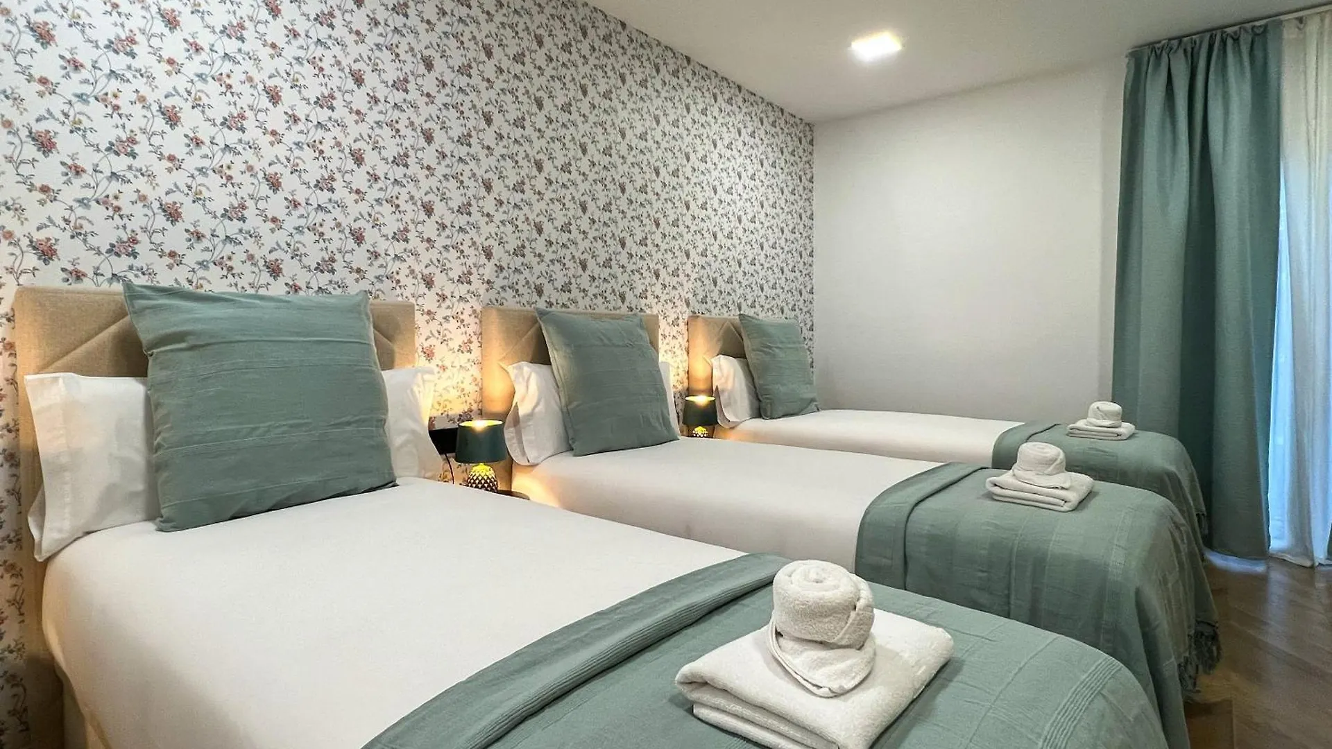 Stay U-Nique Apartment Rambla VII برشلونة إسبانيا